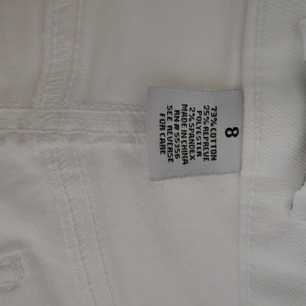 D. Jeans Women's Cream High Waist Shorts - Picture 9 of 9